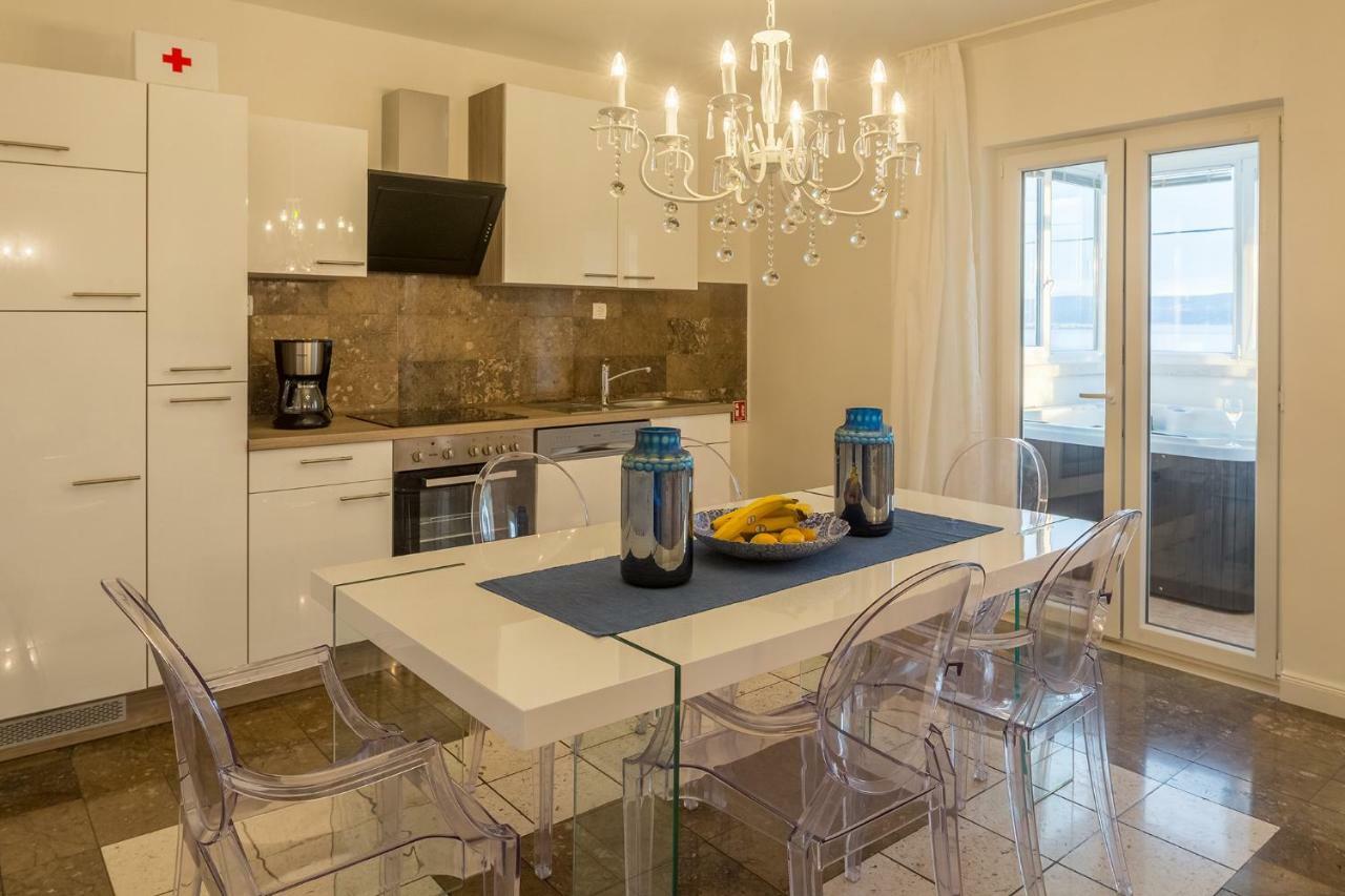 Apartments Villa Lux Dugi Rat Dış mekan fotoğraf