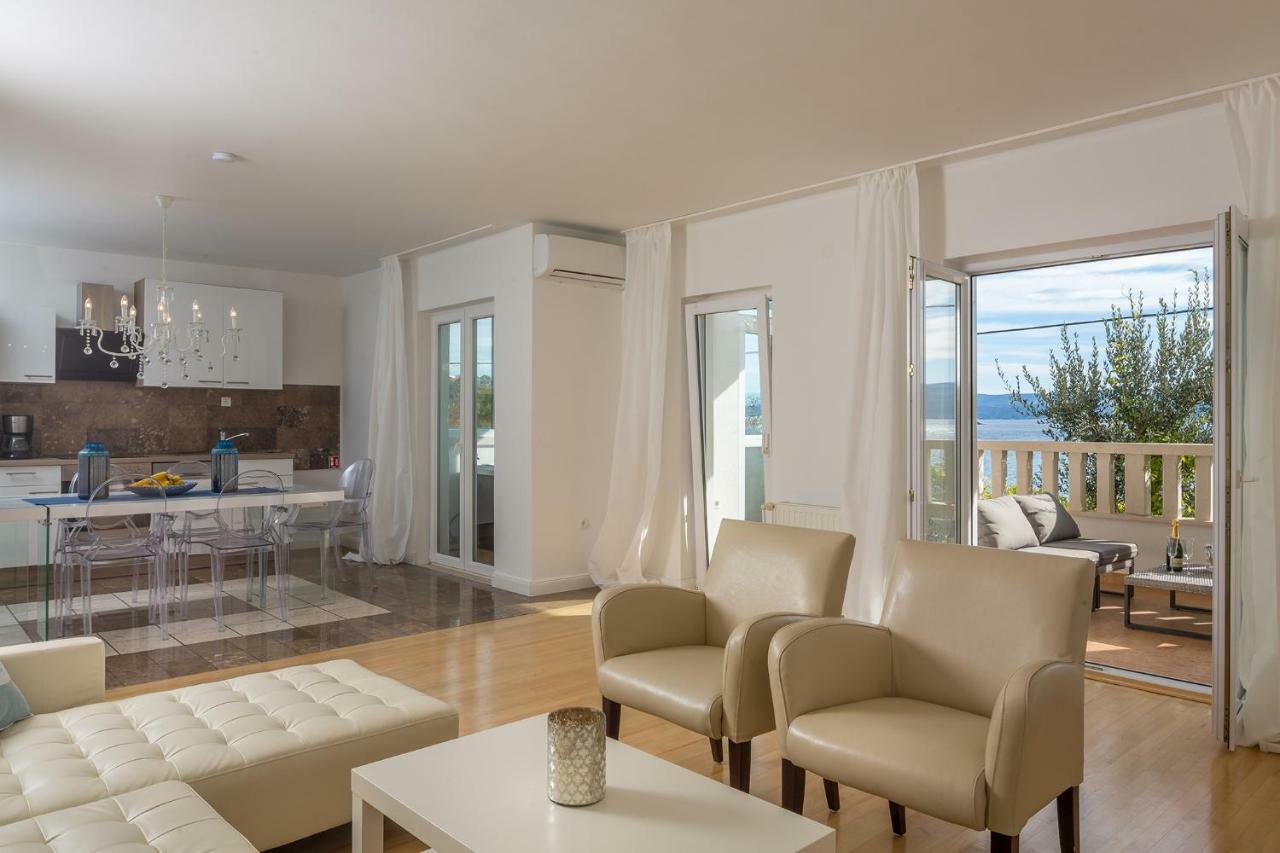 Apartments Villa Lux Dugi Rat Dış mekan fotoğraf